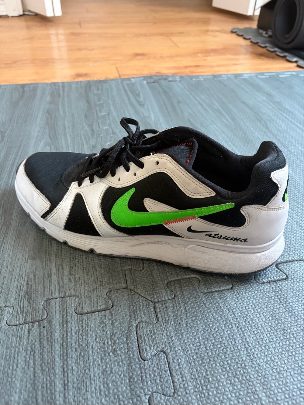 Nike atsuma white green strike size 14